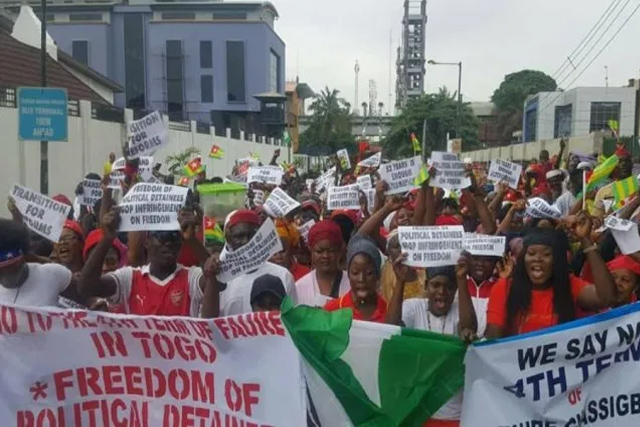 Au Nigéria, les Togolais ne reconnaissent pas le président Faure