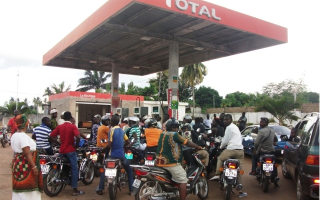 Augmentation du prix du baril de pétrole : Les autorités togolaises coincées dans leurs bottes par des années d’abus et de gabegie